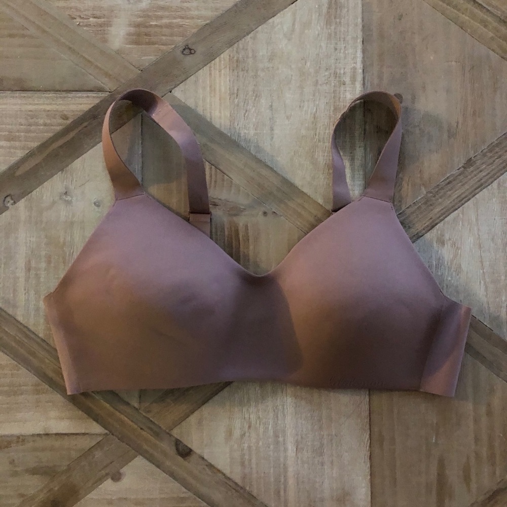 Lululemon Hold True Bra